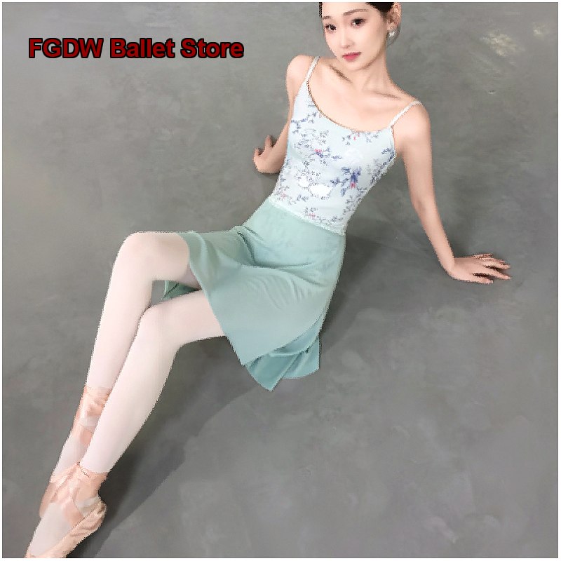 Pilates Yoga Aerial - Baju Balet Wanita dengan Tali Spaghetti